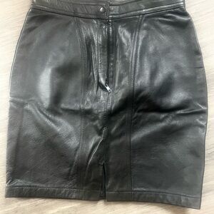 Harley-Davidson Black Leather Pencil Skirt with Front Zip